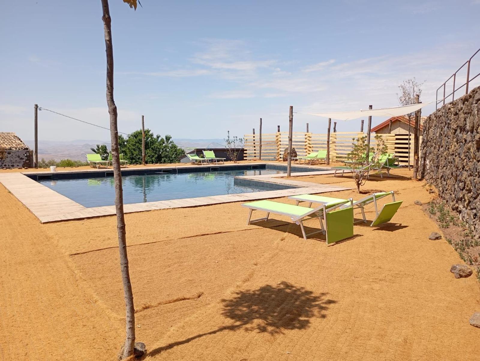 Podere Dell'Etna Segreta - Essential Nature Hotel & Glamping بيانكافيلا المظهر الخارجي الصورة